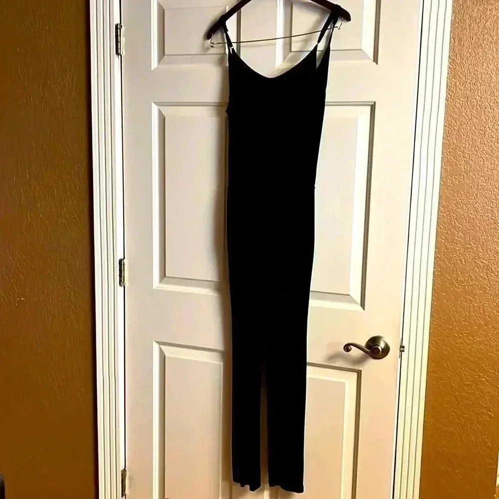 Forever 21 black jumpsuit - Picture 2 of 7